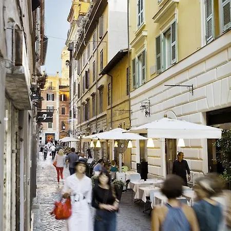 Garibaldi Piazza Di Spagna Rome