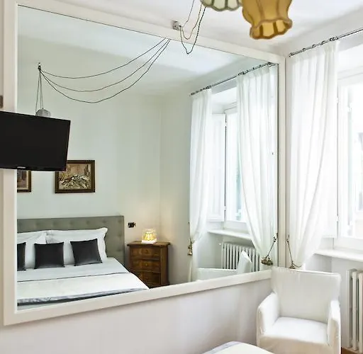 Garibaldi Piazza Di Spagna