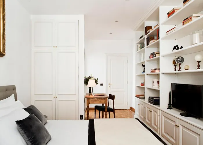 Garibaldi Piazza Di Spagna Pensión Roma